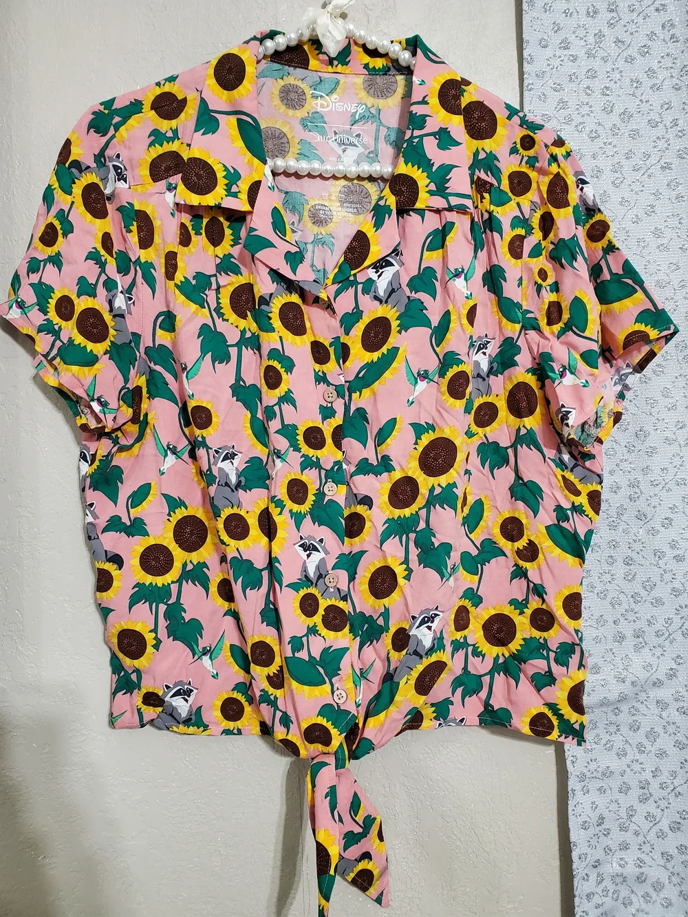 Our Universe Disney Pocahontas Meeko Flit Sunflower Tie Front Crop Woven Top L - Picture 3 of 6